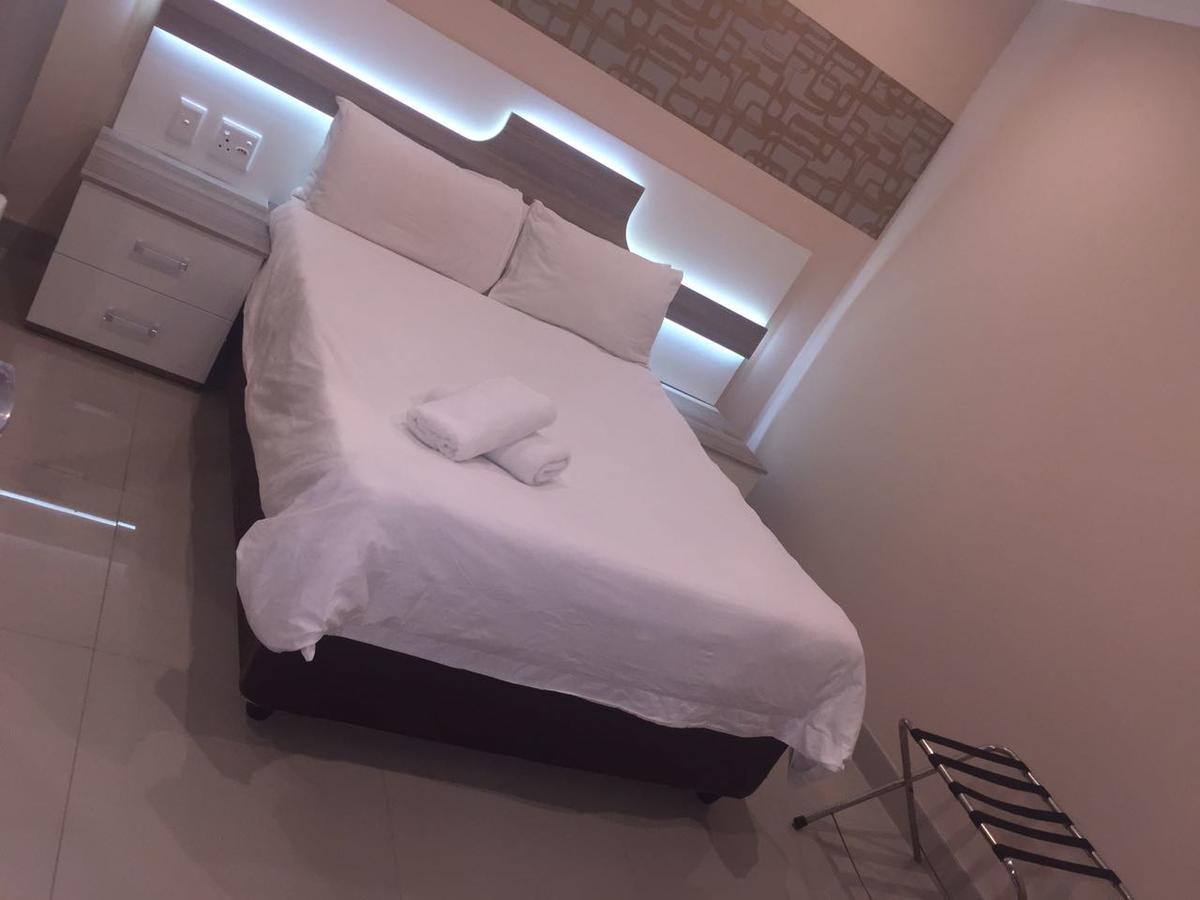 Solrand Hotel ダーバン エクステリア 写真